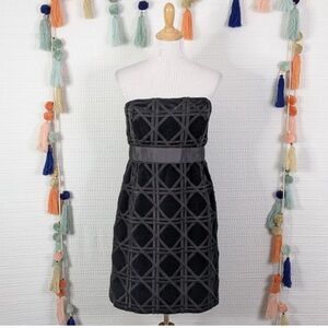 Vineyard Vines Carolyn Velvet
Lattice Dress sz 8